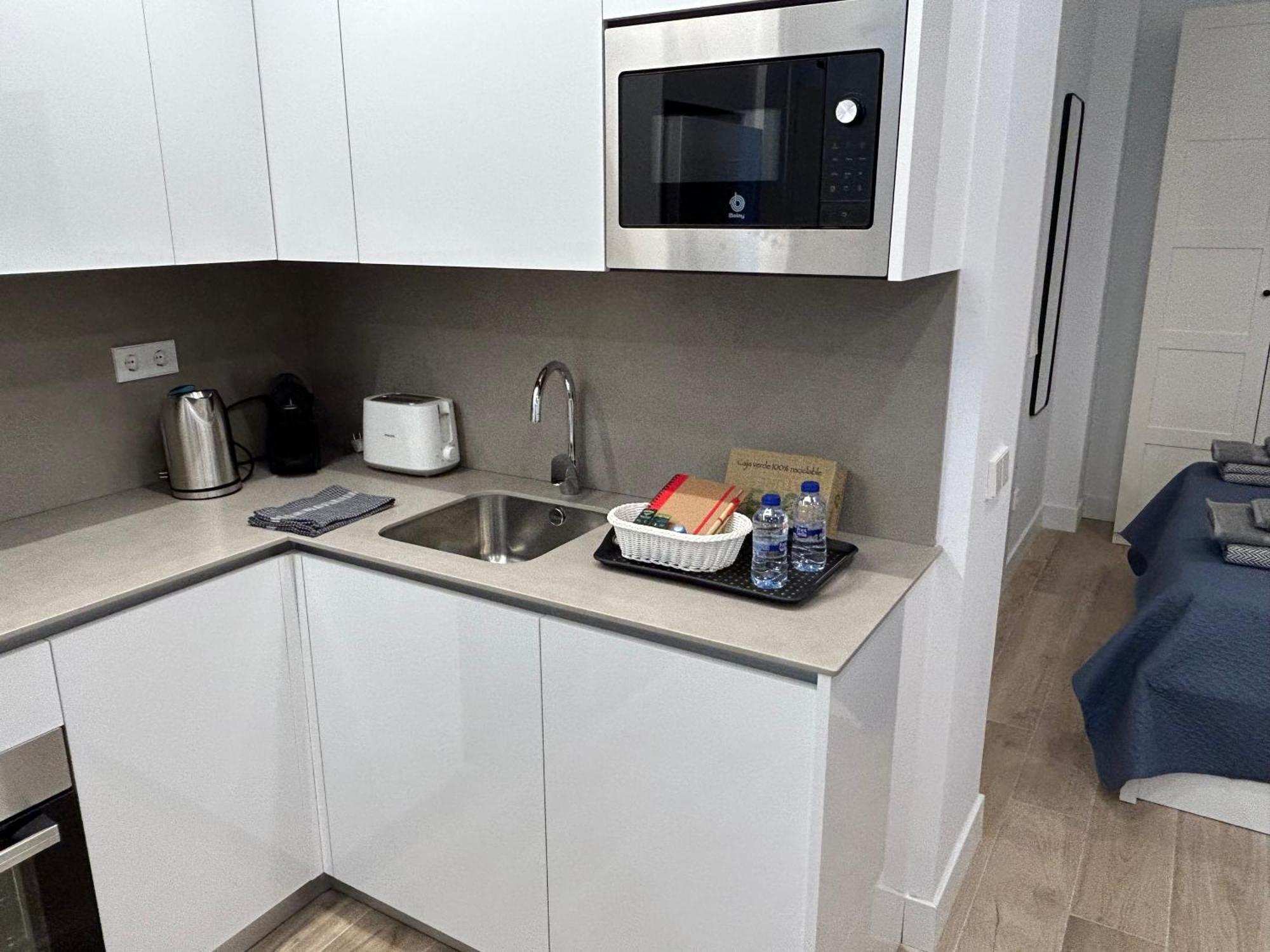 Azca-Bernabeu Apartments Мадрид Екстериор снимка